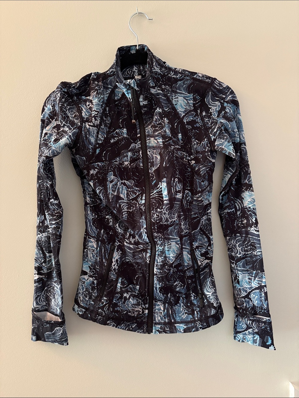 lululemon athletica Black & Light Blue Printed Zip Jacket